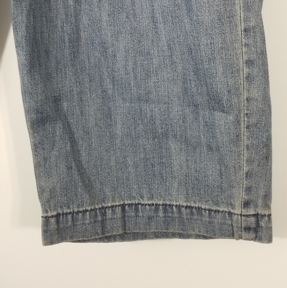 Lee Capri Jean Pants NWT. Light Stone. Size 10 Petite. Side Elastic Retail: $40. - Picture 3 of 9